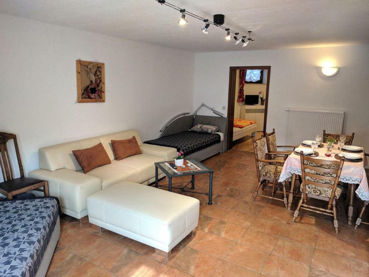 Ferienwohnung Mit Terrasse กริมมา ภายนอก รูปภาพ